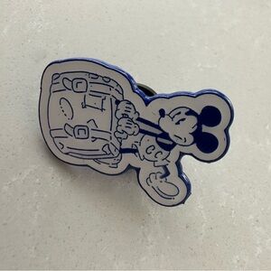 Disney Vacation Exclusive Blue and White Mickey Mouse with Suitcase Pin